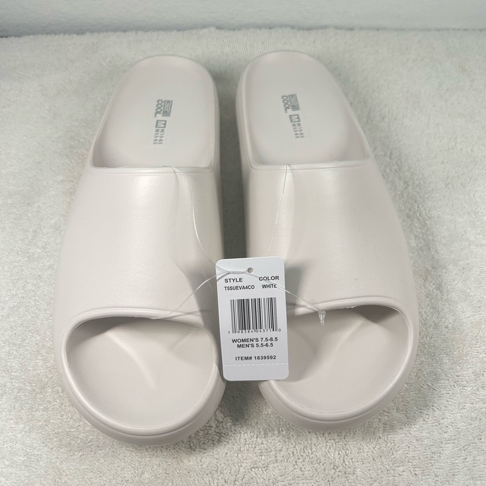 32 Degrees White Mules Versatile Clogs